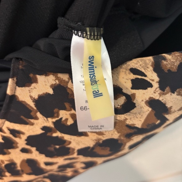 Leopard Print Swimsuit with Cheetah cover up attached size: 34/5x - Picture 3 of 11